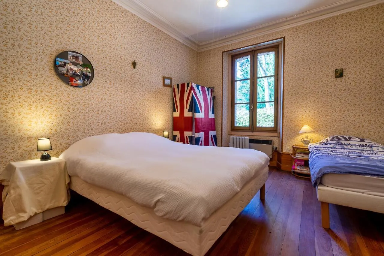 Cabana & Le Clos Don Jean Menthon-Saint-Bernard 0*,  France